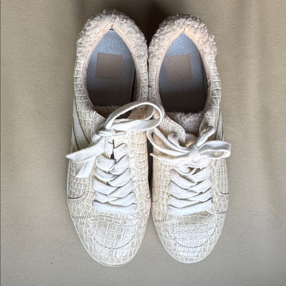 Dolce Vita Neo Plush sneaker faux croc fleece lined. Size: 10 M - Picture 1 of 15